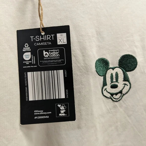 Disney Mickey Mouse Embroidered Relaxed Fit T-shirt Size XL & Pluto Mini Plush - Picture 12 of 15